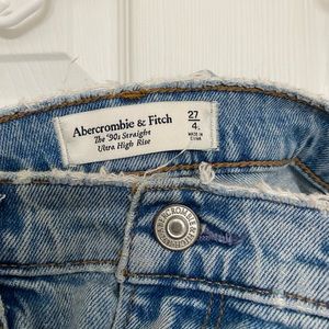 Abercrombie 90s Straight Ultra High Rise jeans.